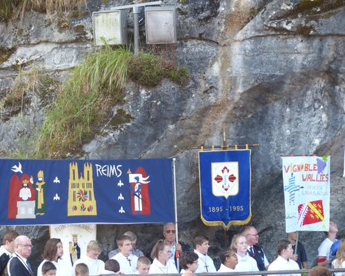 Lourdes2018-photos messe grotte (54)