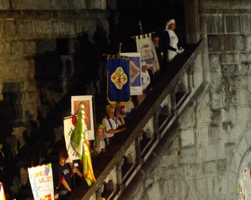 Lourdes2018-photos procession flambeaux 2 (9)