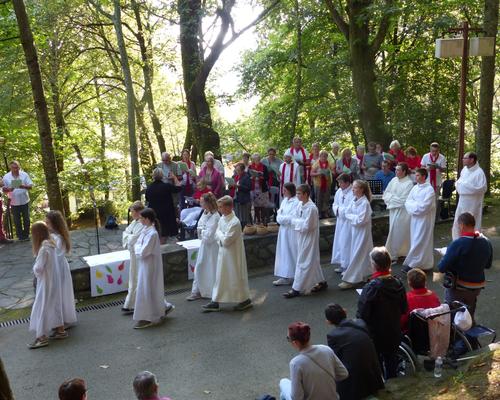 Lourdes-2018 - photos Cathedrale verdure (30)