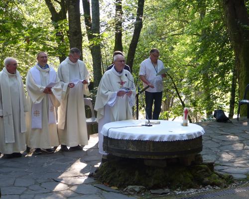 Lourdes-2018 - photos Cathedrale verdure (33)