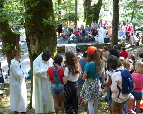 Lourdes-2018 - photos Cathedrale verdure (70)