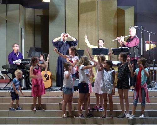 Lourdes 2018 - photos - Recital Soeur Agathe (64)