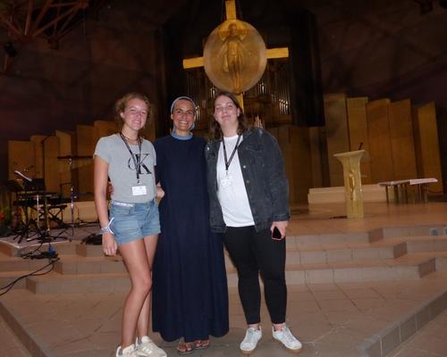 Lourdes 2018 - photos - Recital Soeur Agathe (77)