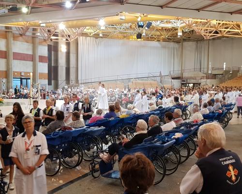 Lourdes 2018 - photos onction malades (10)