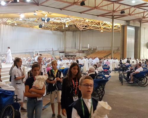 Lourdes 2018 - photos onction malades (11)