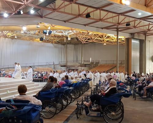 Lourdes 2018 - photos onction malades (12)
