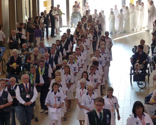Lourdes 2018 - photos onction malades (22)