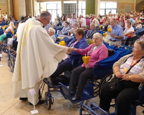 Lourdes 2018 - photos onction malades (118)