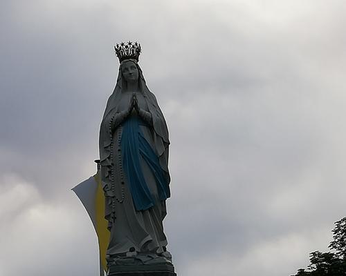 la Vierge Couronnée le matin du départ
