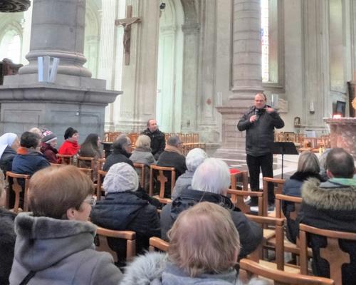 1-Le doyen accueille les missionnaires