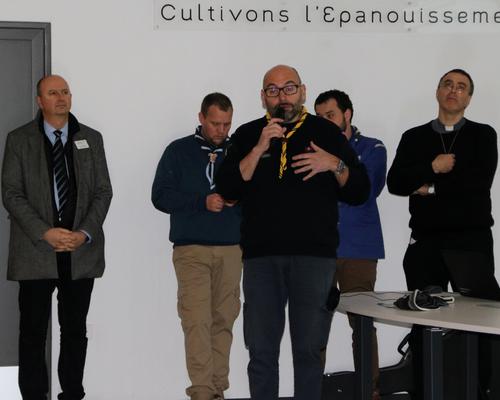 1812_Rencontre des scouts avec Mgr Dollmann 8