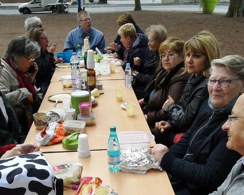 St Cordon 2017 Place des platanes gpe partage (6)