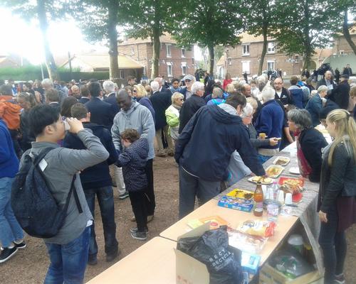 St Cordon 2017 Place des platanes gpe partage (49)