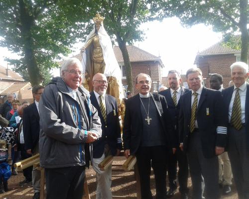 St Cordon 2017 Place des platanes gpe partage (64)