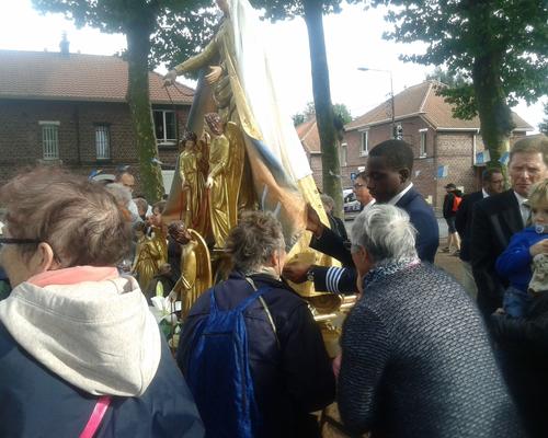 St Cordon 2017 Place des platanes gpe partage (74)