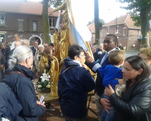 St Cordon 2017 Place des platanes gpe partage (77)
