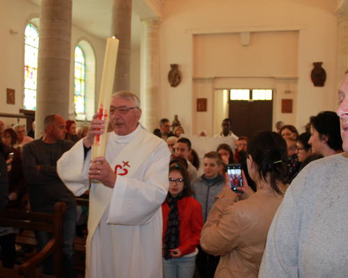 CIERGE PASCAL bapteme 2019