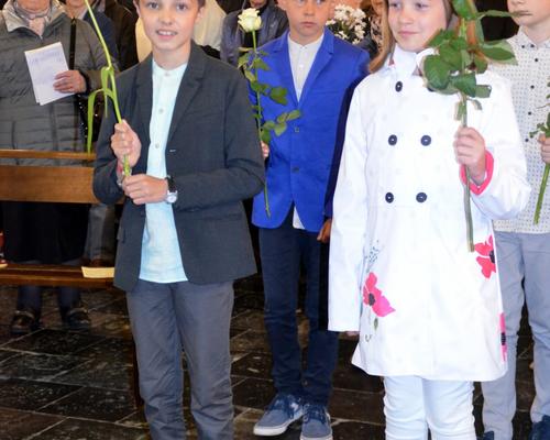 2019-05-05 premières communions à Landrecies 14