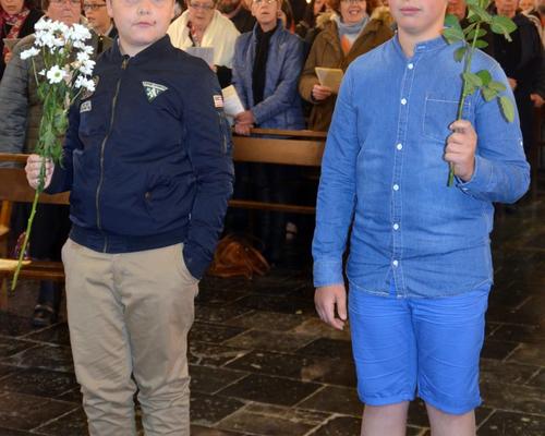 2019-05-05 premières communions à Landrecies 17
