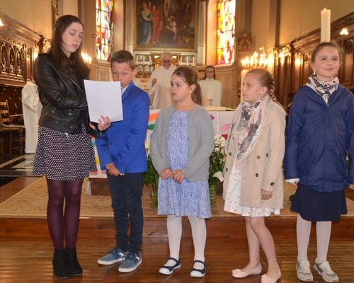 2019-05-05 premières communions à Landrecies 35