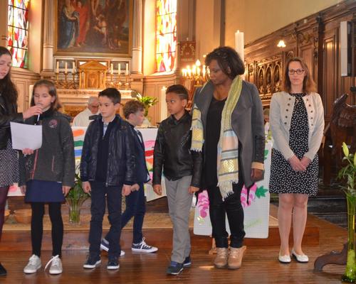 2019-05-05 premières communions à Landrecies 42