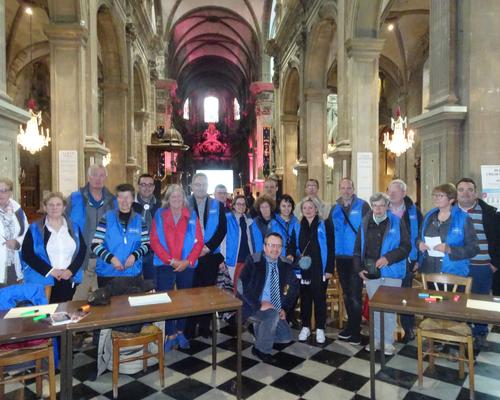 2019-05-10 Natasha St Pier a la cathedrale (1)