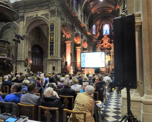 2019-05-10 Natasha St Pier a la cathedrale (3)