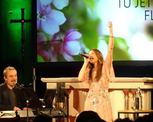 2019-05-10 Natasha St Pier a la cathedrale (21)