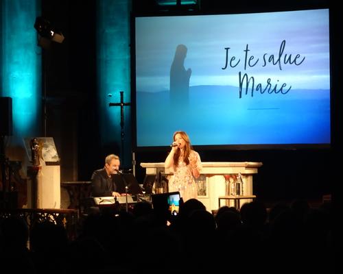 2019-05-10 Natasha St Pier a la cathedrale (23)