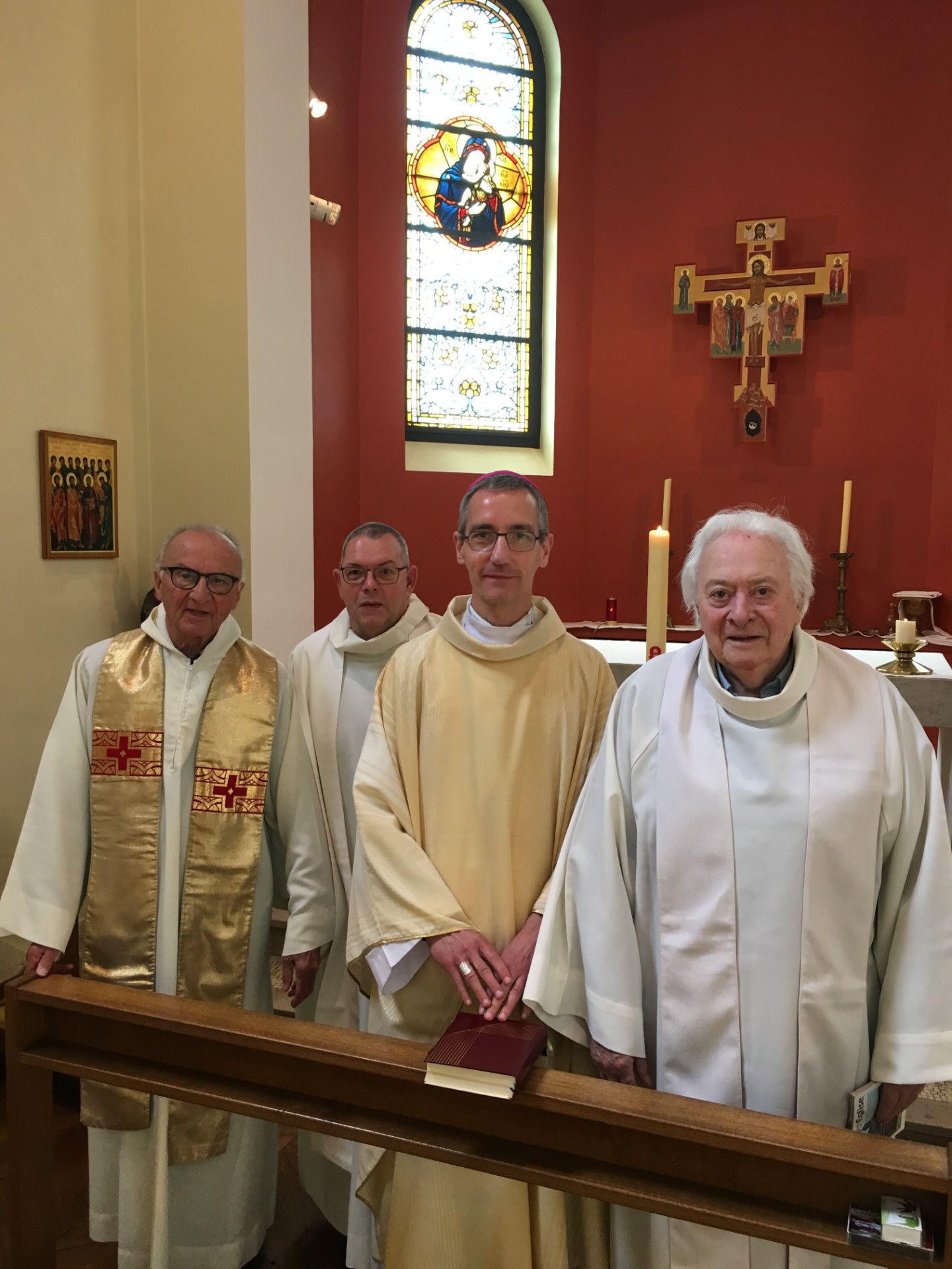 Les 3 prêtres jubilaires qui ont pu venir à l'archevêché en mai 2019: Raymond Lesure, Gérard Naveau et Jacques Pagnier