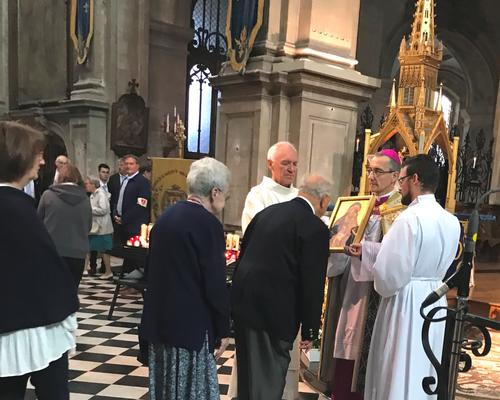 Veneration  (3)