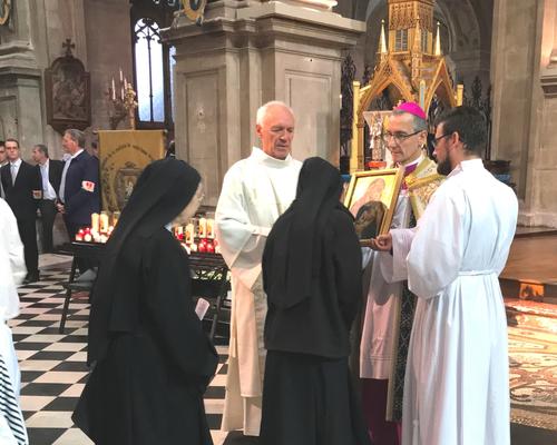 Veneration  (5)