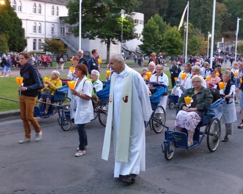 procession-flambeaux-lourdes-20.08.2019 14