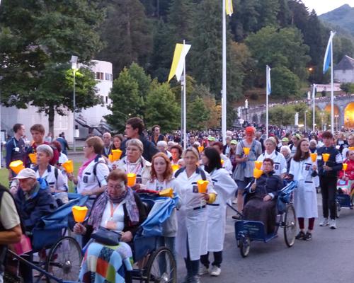 procession-flambeaux-lourdes-20.08.2019 17