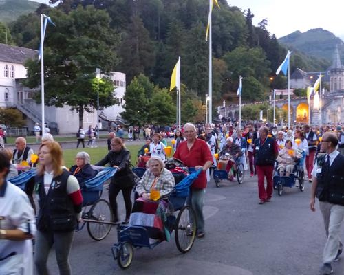 procession-flambeaux-lourdes-20.08.2019 22