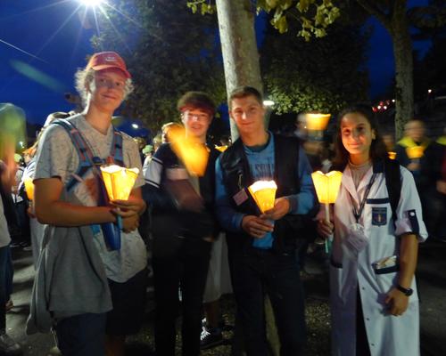 procession-flambeaux-lourdes-20.08.2019 34