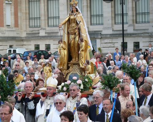 procession