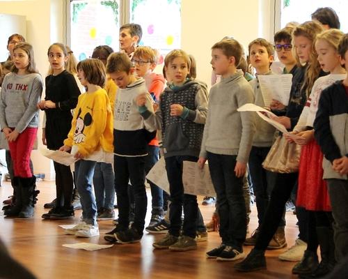 1912_Caté chante Noël Résidence MDV 12