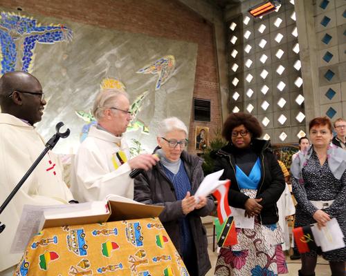 2001_Epiphanie Messe des Nations 37