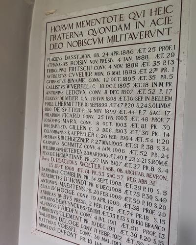 MIKA 44