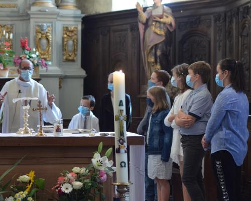 1ere communions dompierre 22