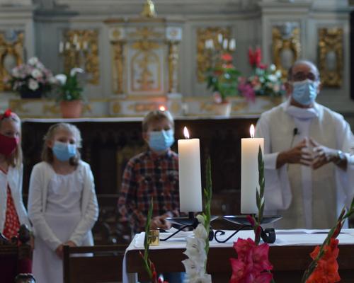 1ere communions dompierre 29