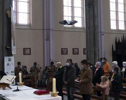 Messe installation Paul Iwanga 27.09 (13)