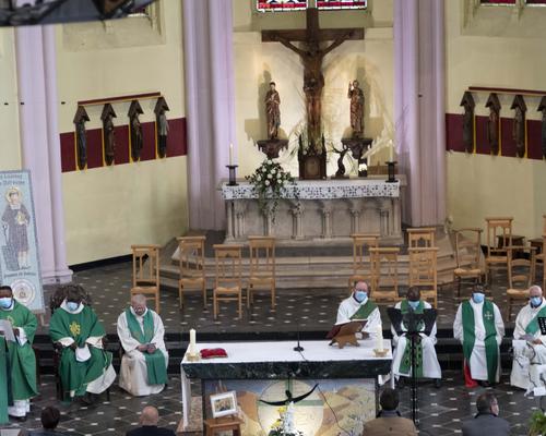 Messe installation Paul Iwanga 27.09 (38)