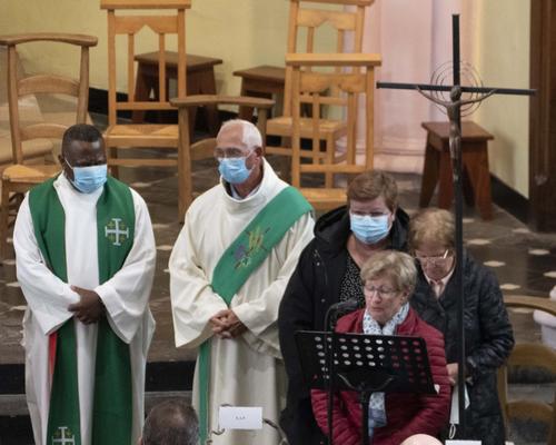 Messe installation Paul Iwanga 27.09 (56)