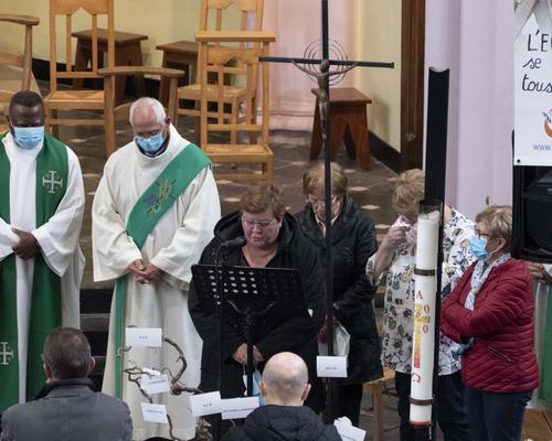 Messe installation Paul Iwanga 27.09 (59)
