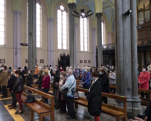Messe installation Paul Iwanga 27.09 (69)