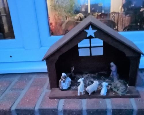 Crèche sur la fenêtre de Violette