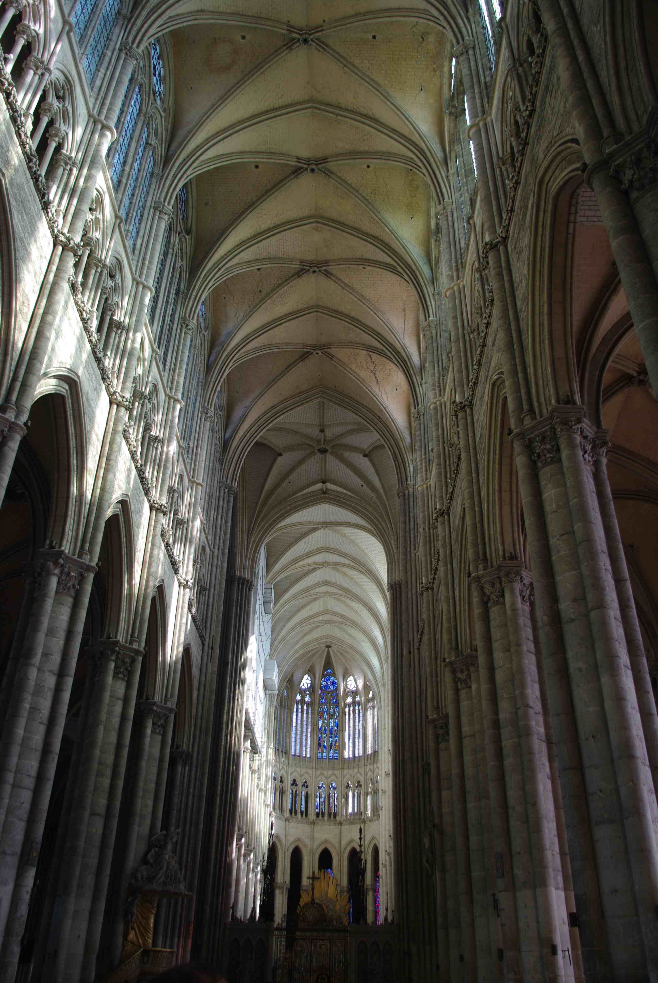 Amiens_cathedrale_nef