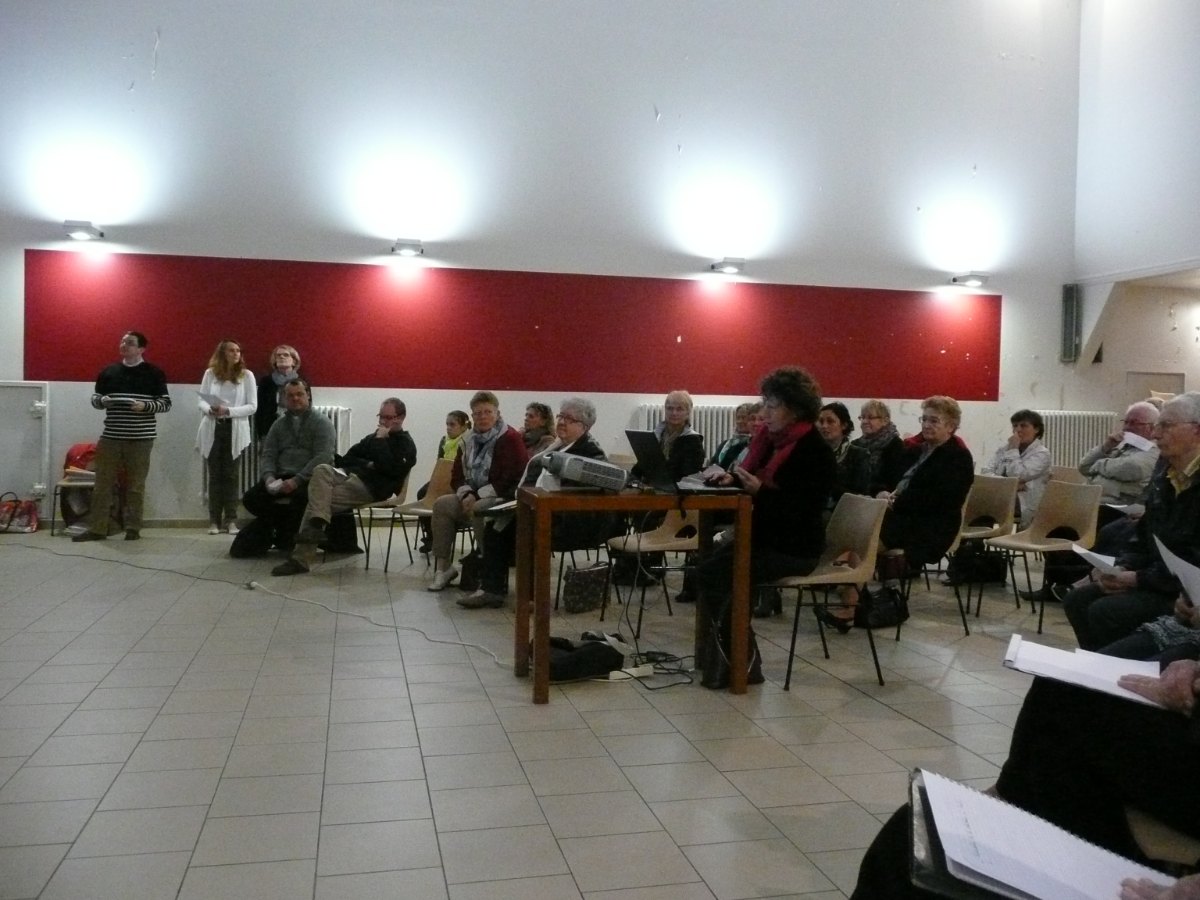 ASSEMBLEE CATECHESE 14 10 07 (17)